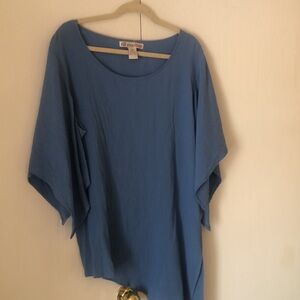 Woman’s rayon spring Blue Top
